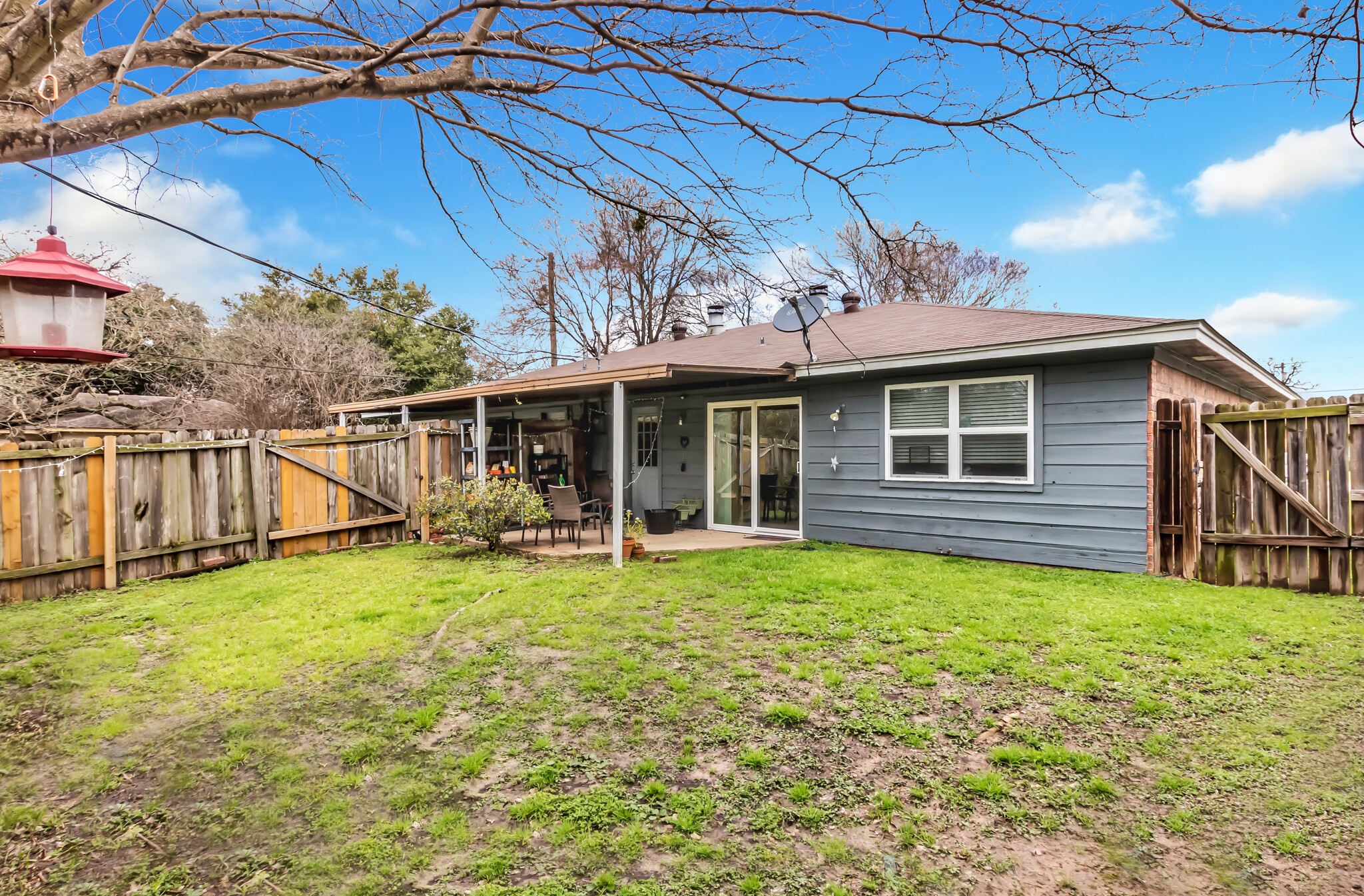 Building Photo - 2304 West Creek