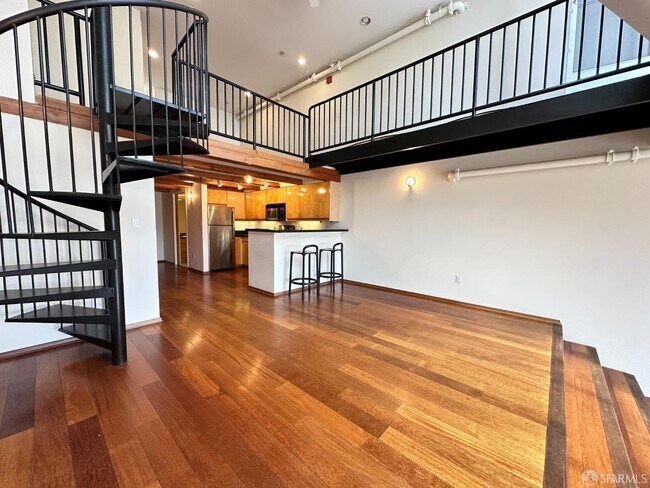 Building Photo - 2080 3rd St