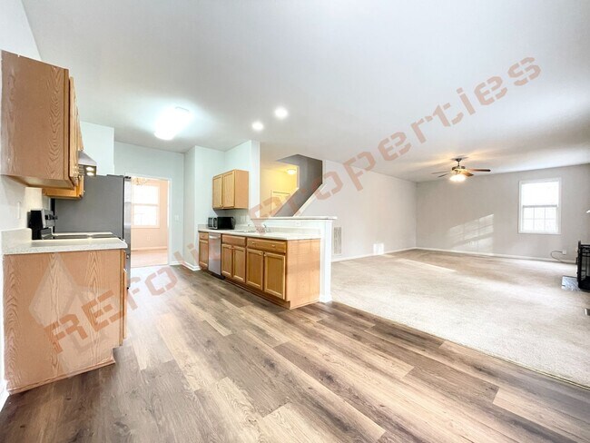 Building Photo - 112 Taylors Creek Ct