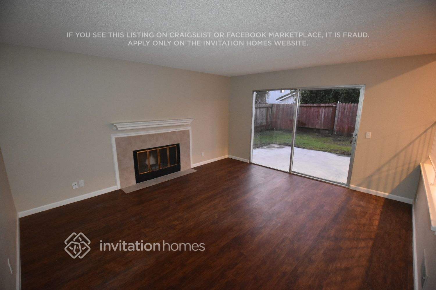 Building Photo - 242 Newport Cir