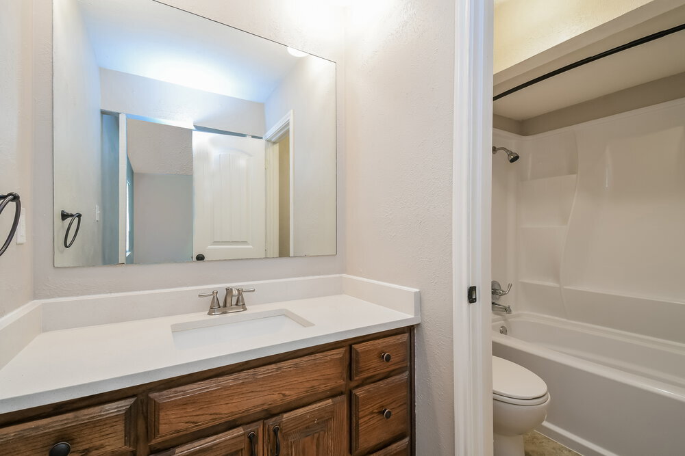 Building Photo - 4129 Shagbark St