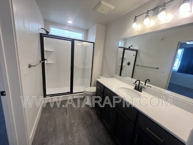 Building Photo - 543 S 1020 W