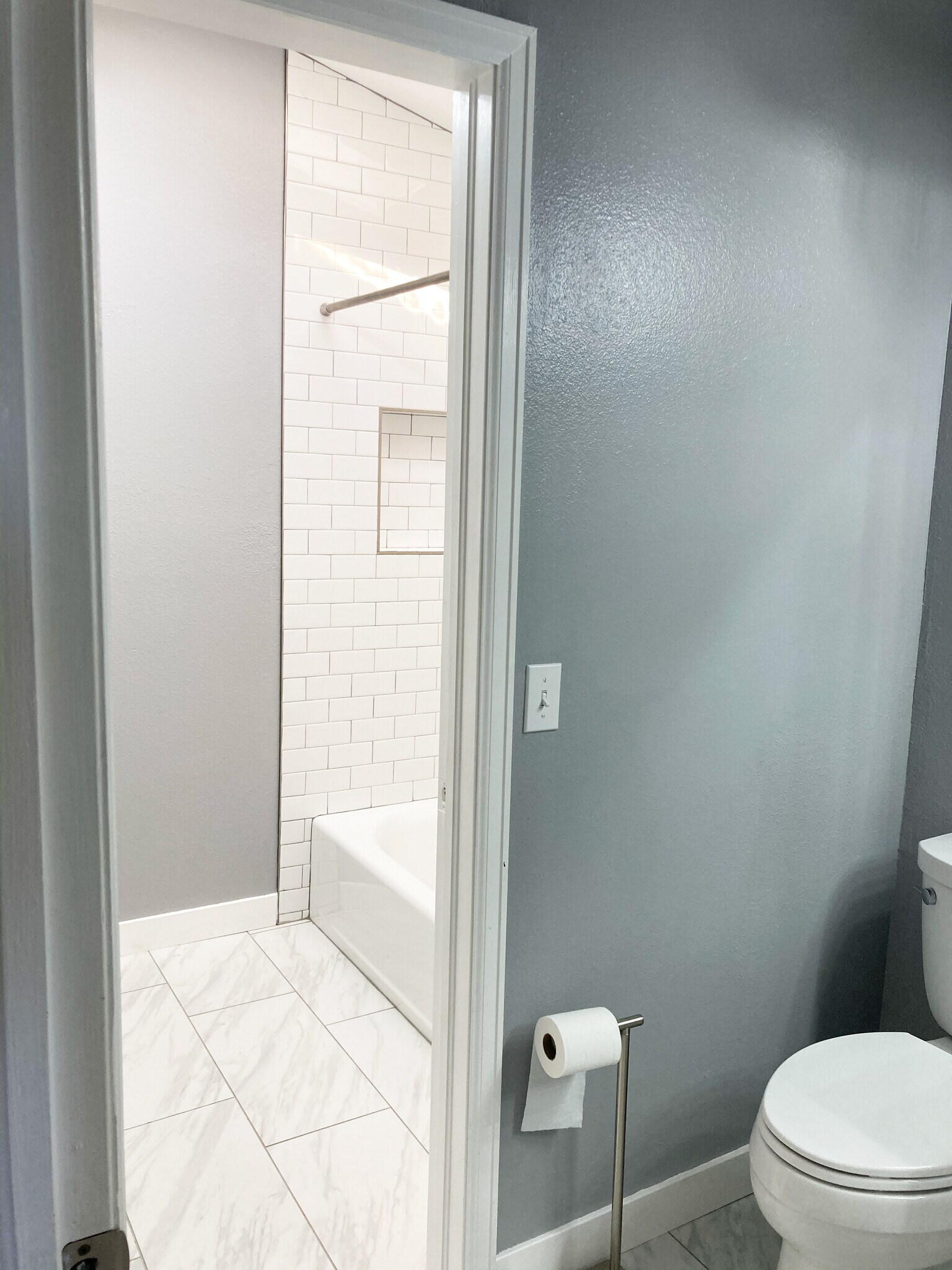 Main Bath - 8033 S Garrison Way