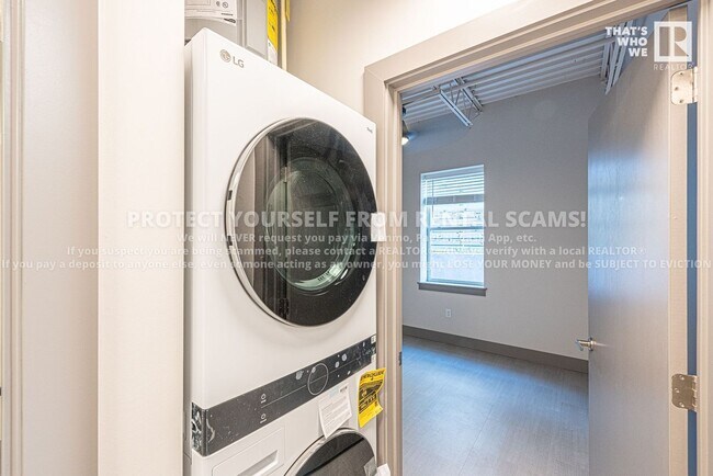 Building Photo - 315 N Eureka Alley, Unit 2, Fayetteville, AR 72701