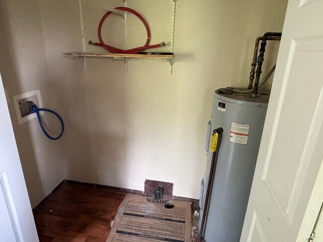 Building Photo - 5 Shawnee Acres Cir