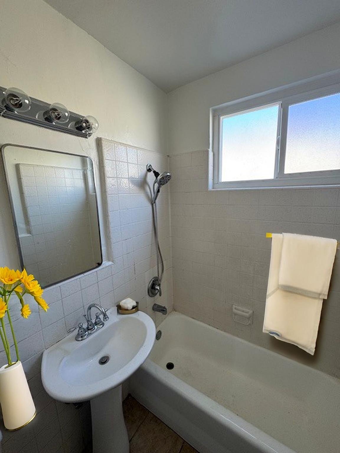 Building Photo - 25 Bennett Ave