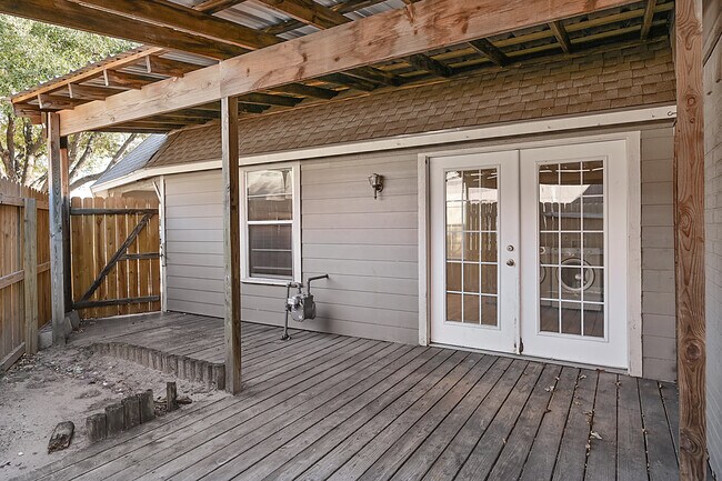 Building Photo - 3214 Heatherwood Dr