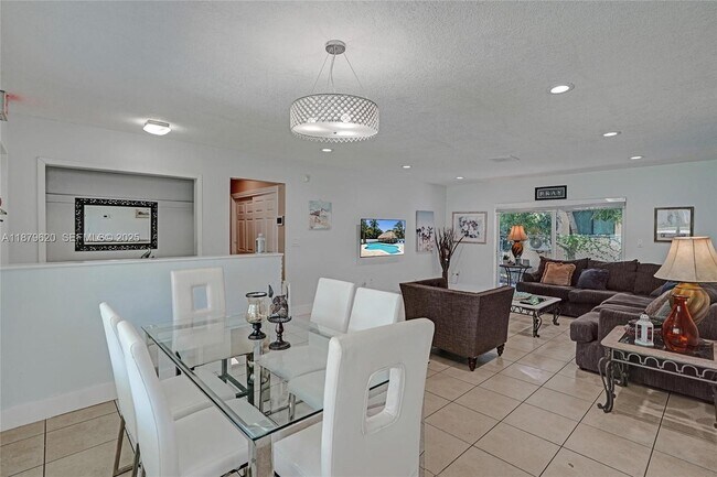 Building Photo - 16000 N Miami Ave