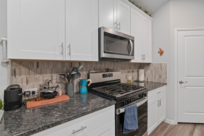 Building Photo - 3420 Kingsgarden Rd