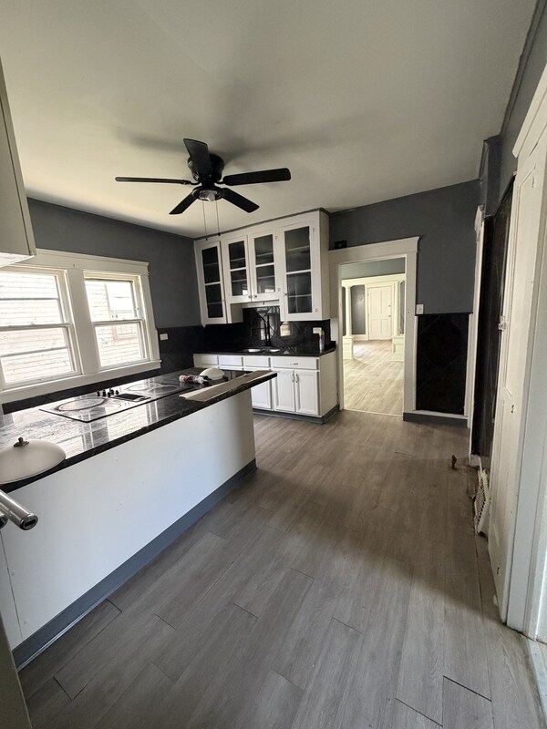 Building Photo - 1137 E 66th St