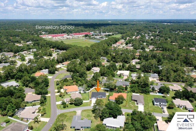 Building Photo - 3 Praver Ln