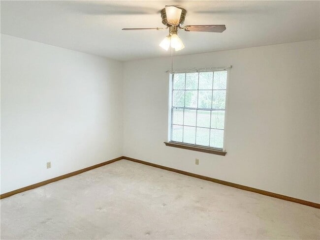 Building Photo - 101 Herwig Bluff Rd