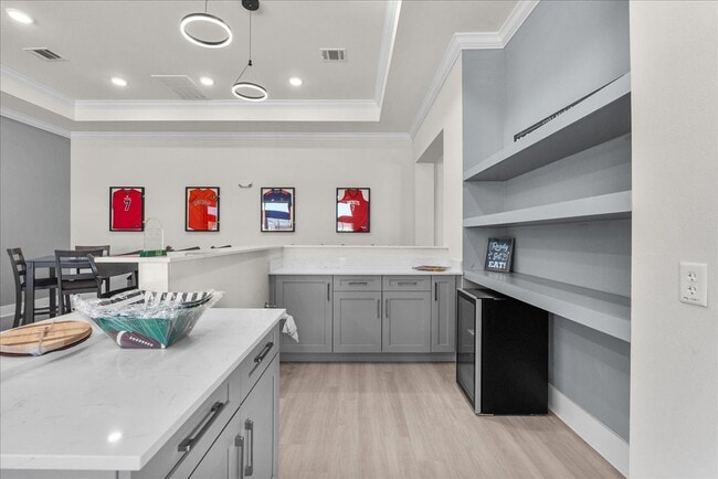 Building Photo - 540 Hobbs Rd