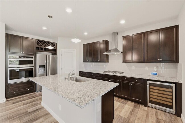 Building Photo - 808 Elmstone Pl
