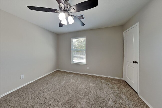 Building Photo - 18230 Temple Hill Ln