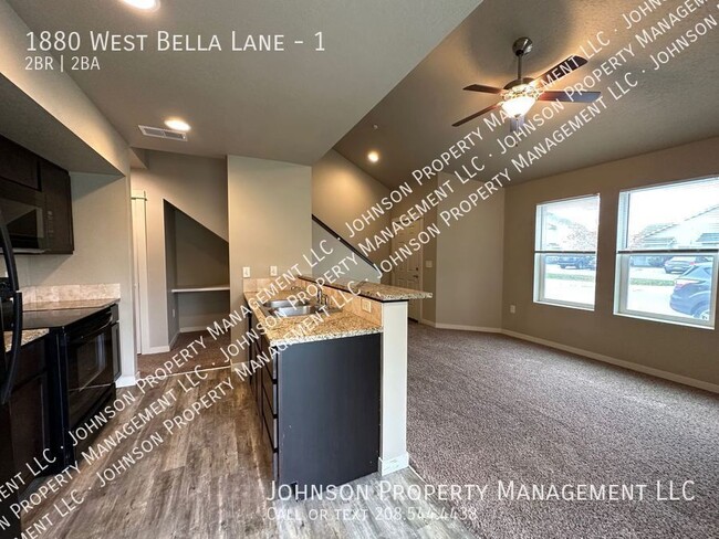 Building Photo - Great Location on this almost new Nampa to...