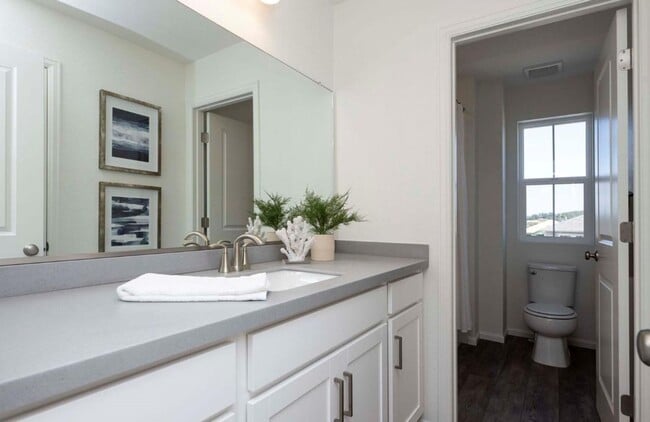 Building Photo - Terrain Oak Valley 3bd 2.5ba Gem!