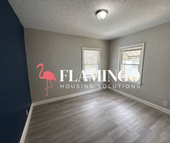 Building Photo - Comfortable 2-Bedroom Home with Central Air in Dayton’s Gem City