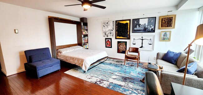 Building Photo - 1435 4th St SW