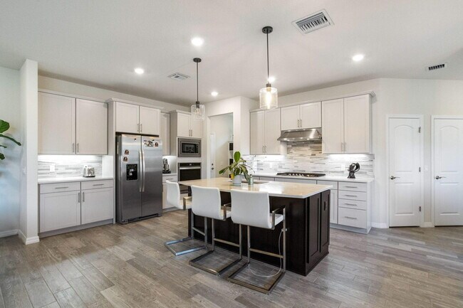 Building Photo - 8181 Tailshot Ct