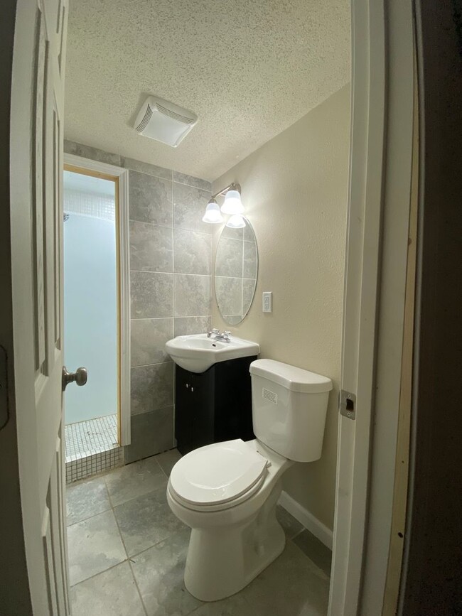 Building Photo - Remodeled 4 Bedroom 3 bath Home