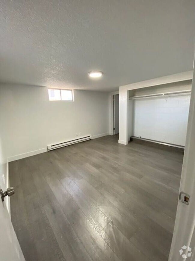 Building Photo - Where Privacy meets community!