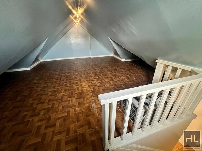 Building Photo - EAST 48 STREET