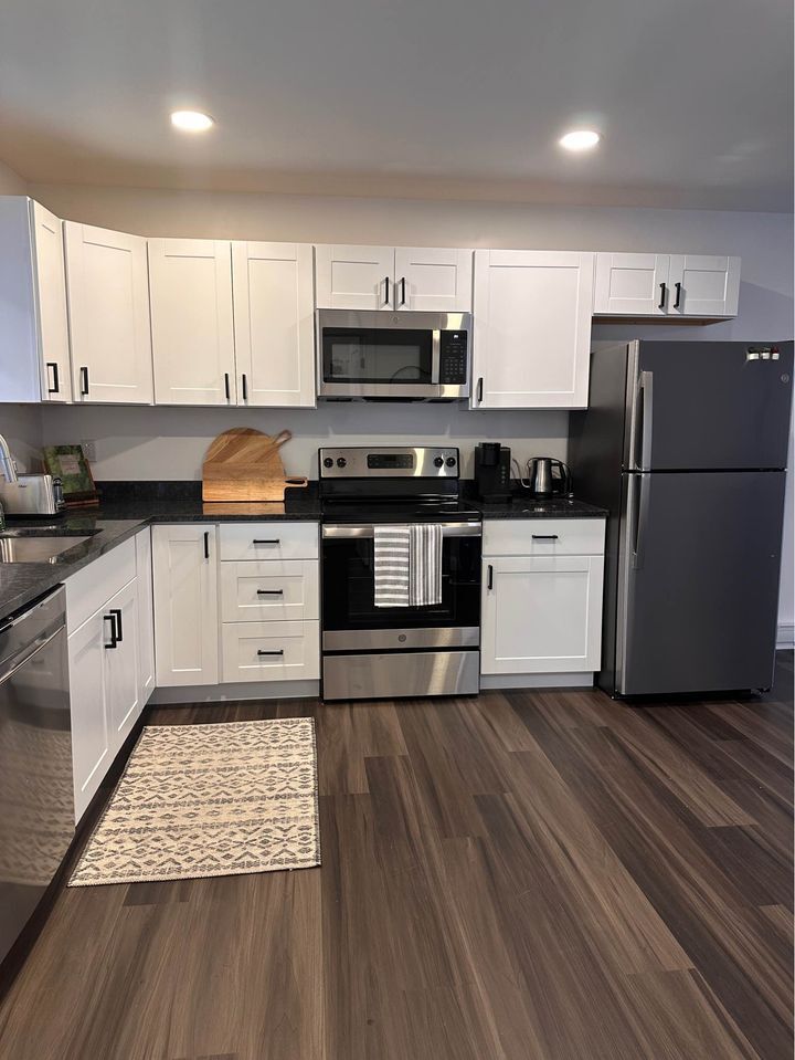 kitchen - 137 Lebanon Rd