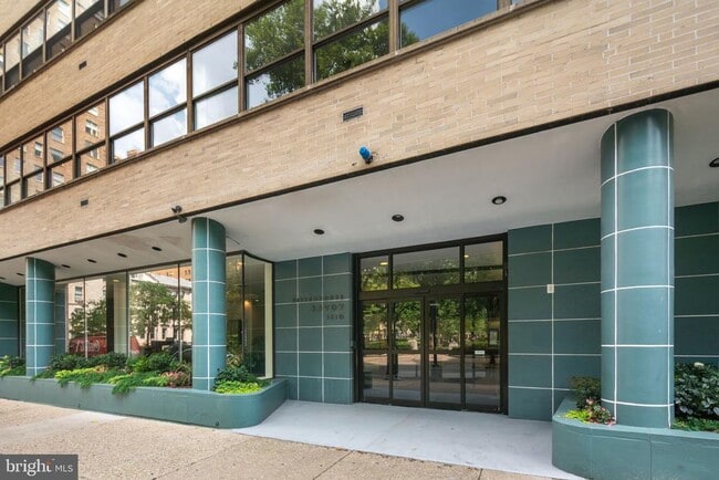 Building Photo - 1806 Rittenhouse Square