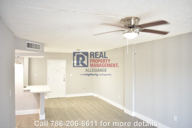 Building Photo - Modern Charm: Newly Renovated 2 Bed 2 Bath...