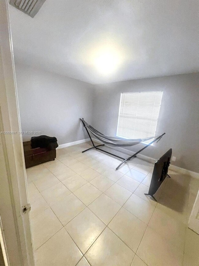 Building Photo - 4259 Royal Banyan Way