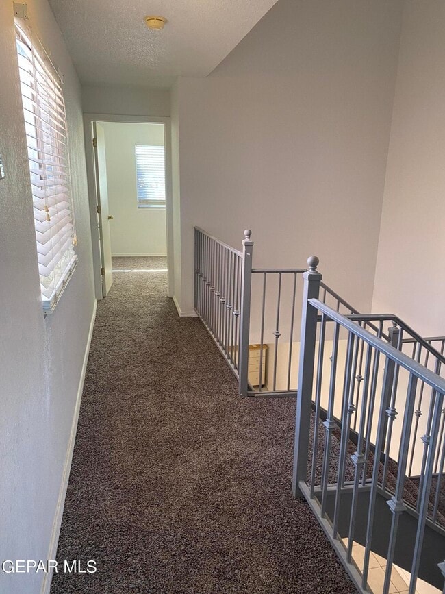 Building Photo - 11050 Breeze Ct