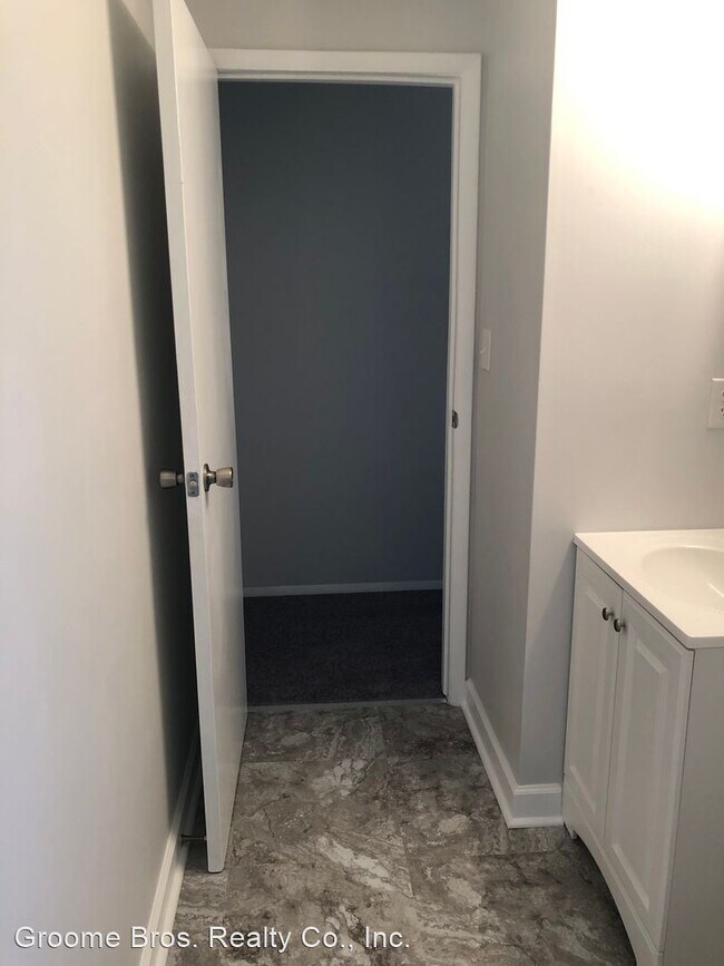 Building Photo - 3 br, 1.5 bath House - 6327 Queens Lace Ci...