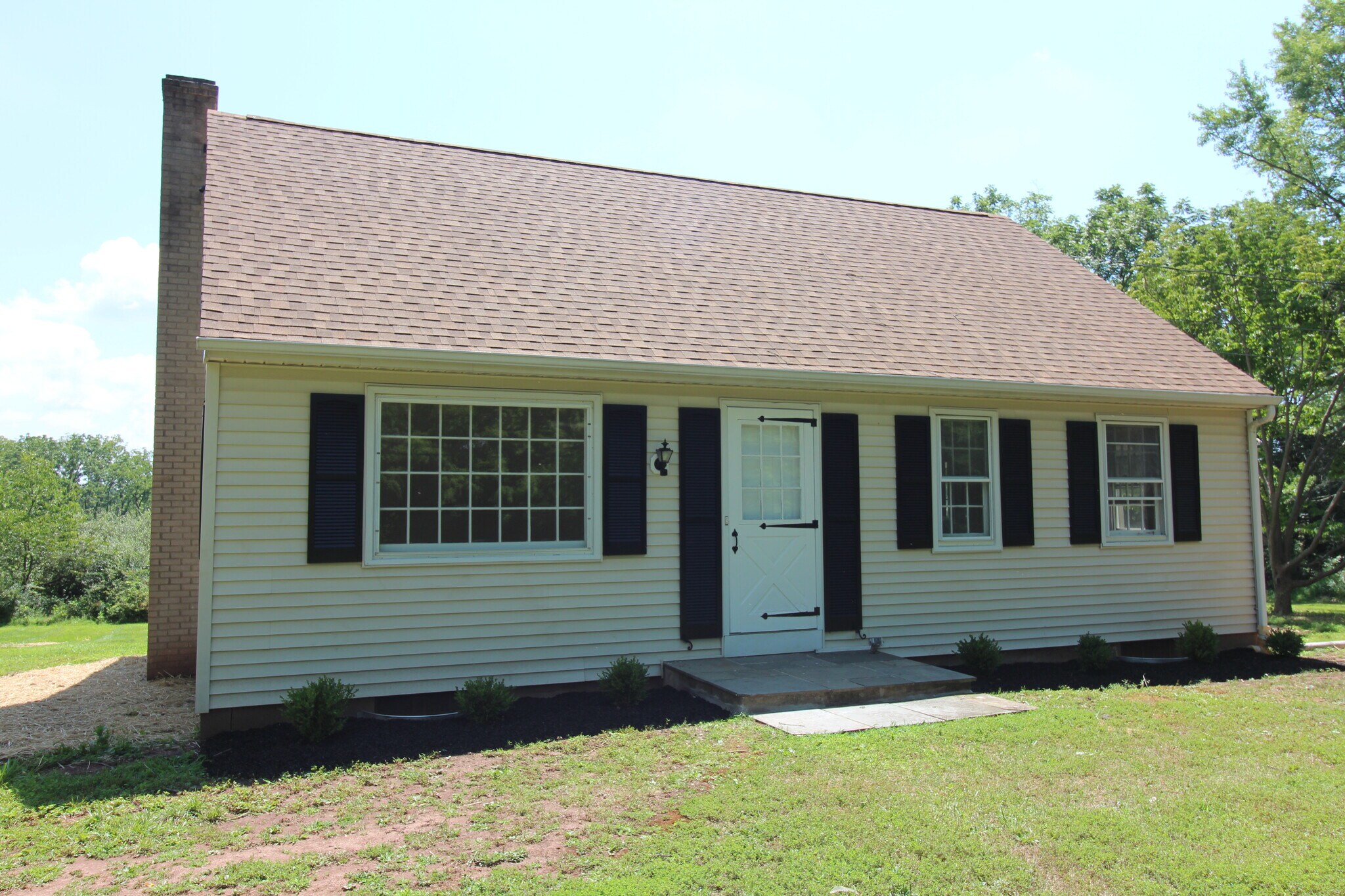 Building Photo - 229 Pittstown Rd