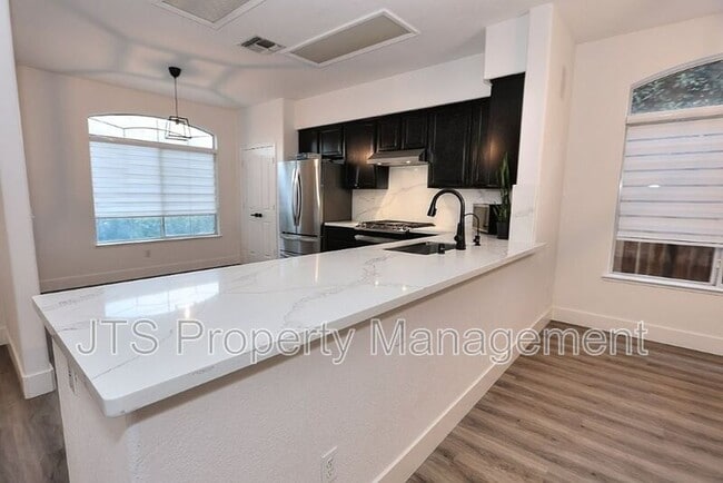Building Photo - 3112 Gennaker Way