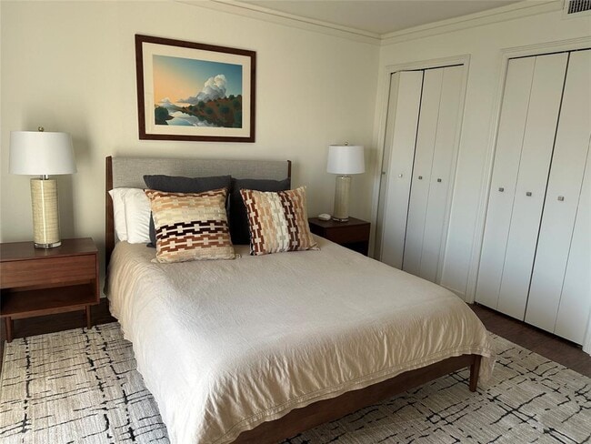 Building Photo - 1122 Colorado St