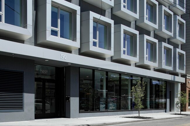 Building Photo - 190 Academy St