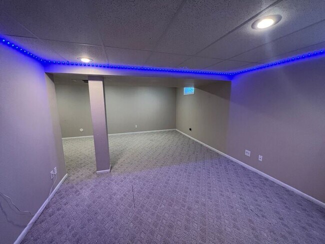 Building Photo - 14220 W 128th St