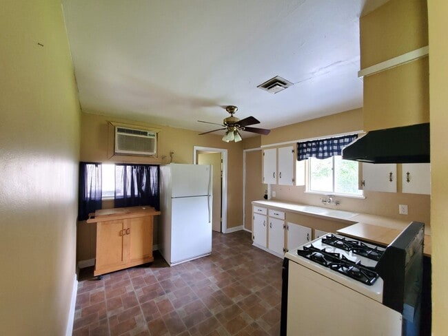 Building Photo - Rental Property in Bossier City