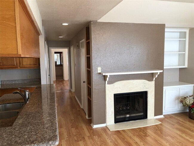 Building Photo - 1103 Dulles Ave