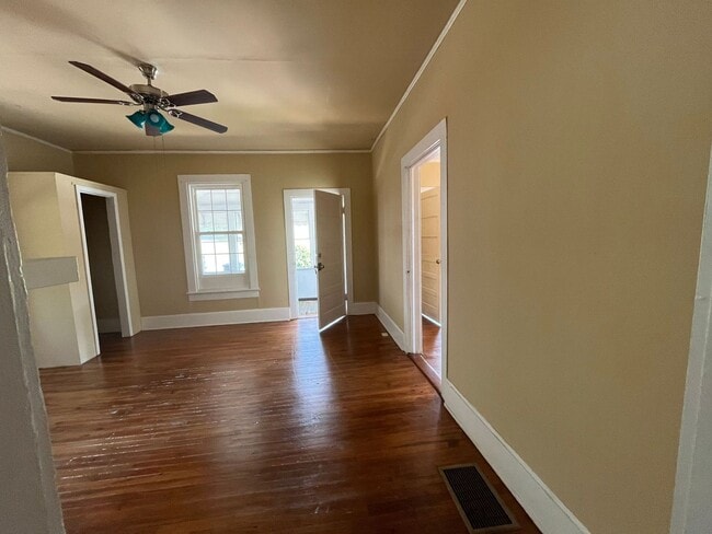 Building Photo - Rent NOW! Charming and spacious historic home in Porterdale Village featuring three bedrooms, two...