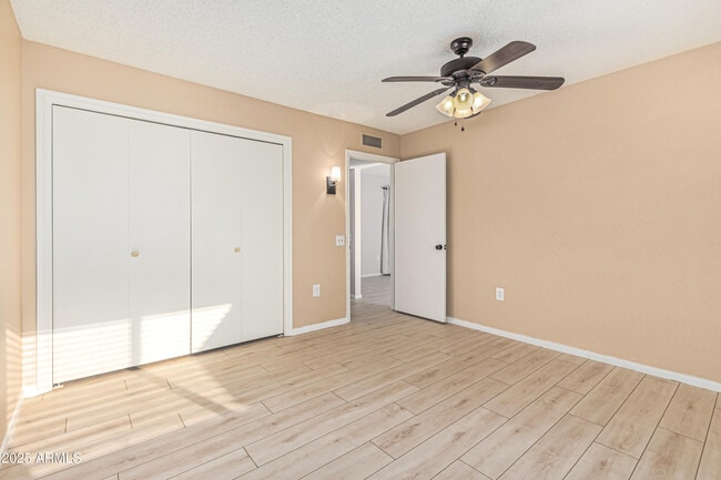 Building Photo - 20014 N Conquistador Dr