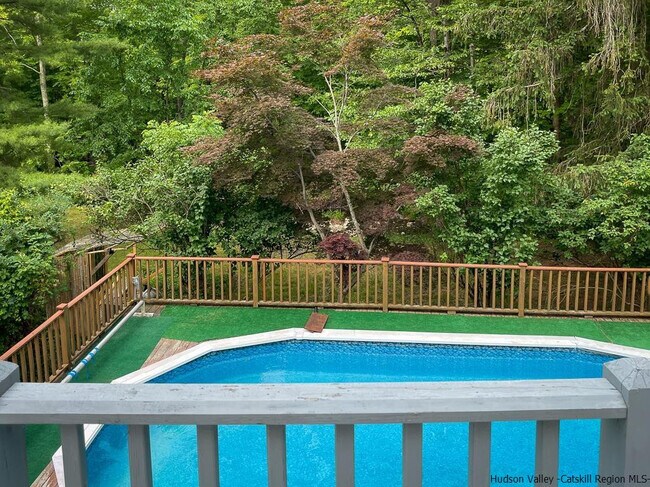 Building Photo - 47 Camp Ridge Rd