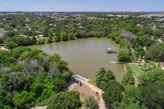 Building Photo - 2205 Waterway Bend
