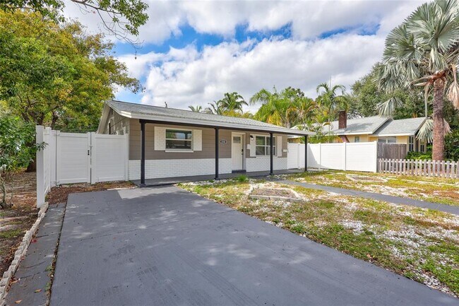 Building Photo - 3700 14th St N