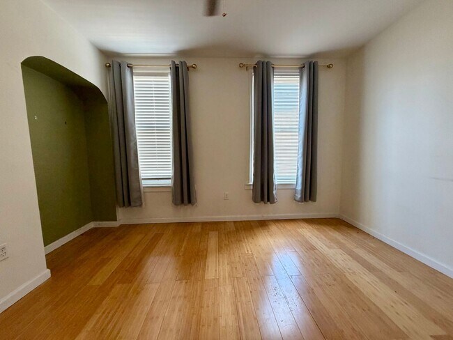 Building Photo - 2018 S Croskey St