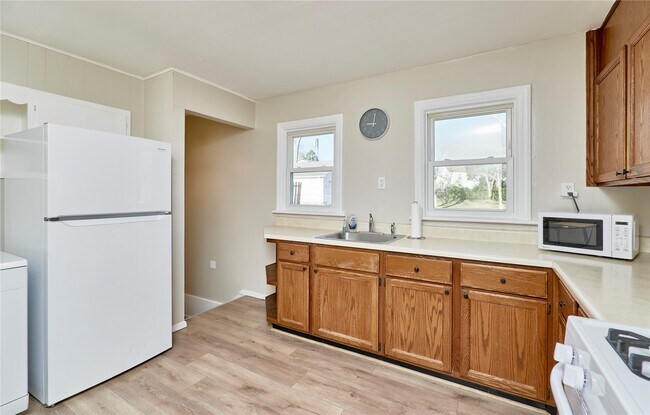 Building Photo - 3135 La Vista Dr