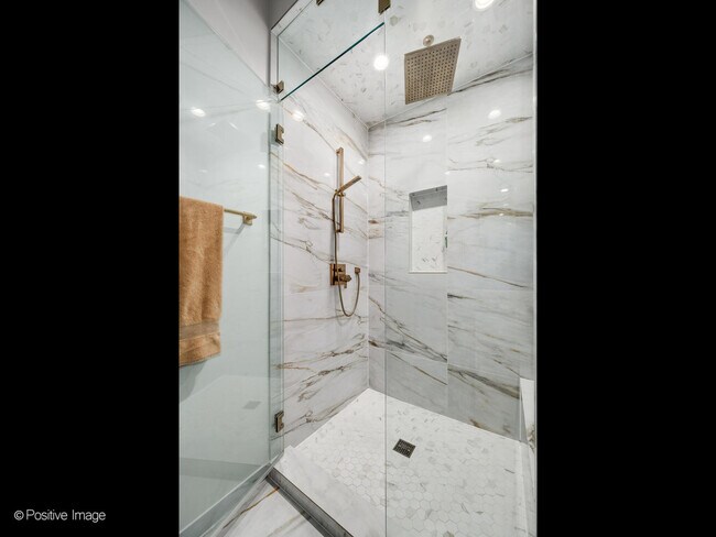 Building Photo - 1513 W Ohio St