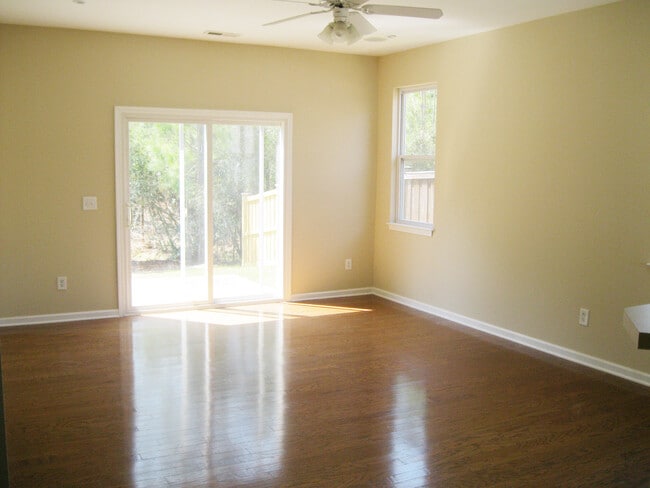 Building Photo - 9437 Night Harbor Dr