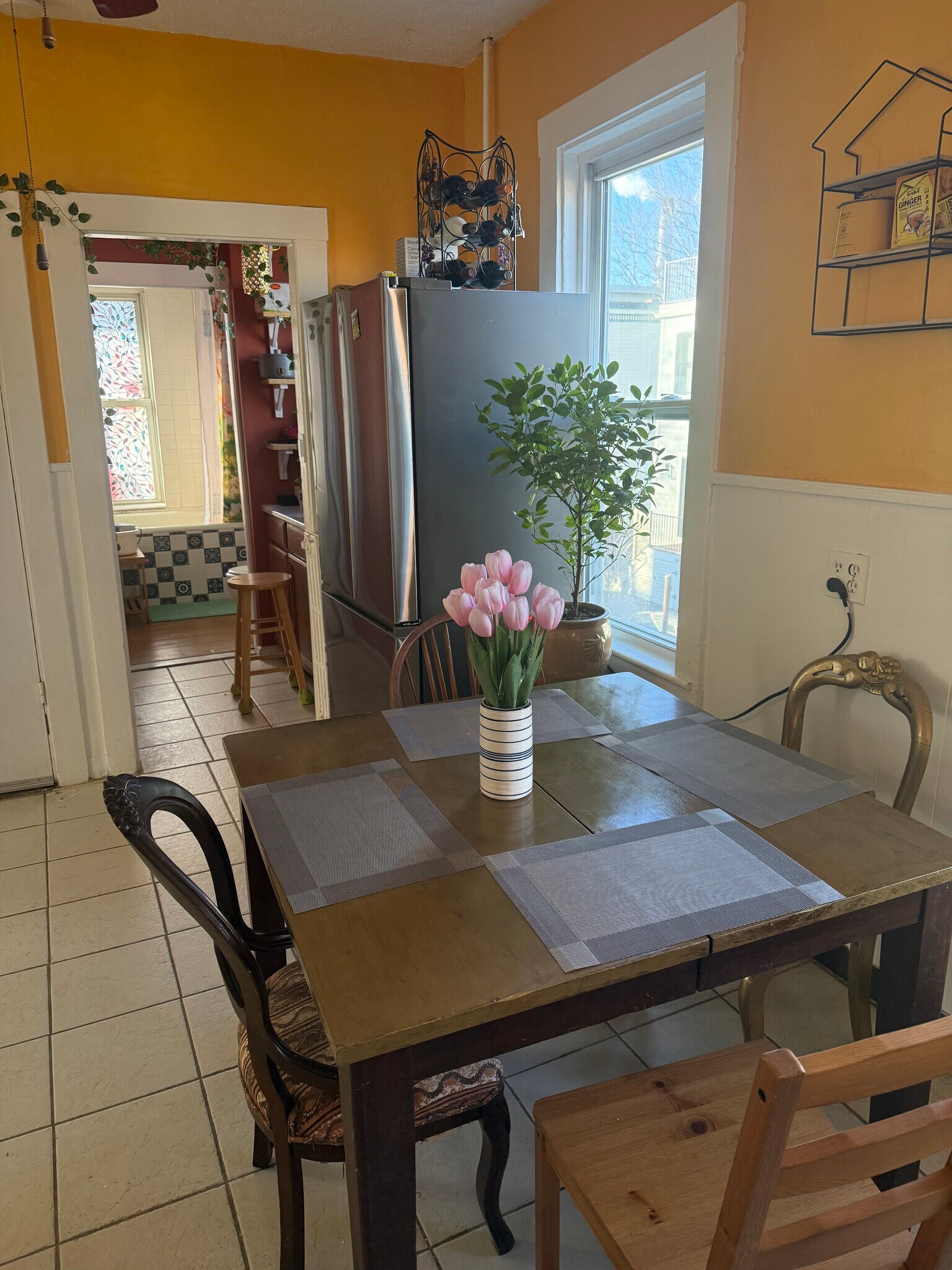 Building Photo - 66 Callender St